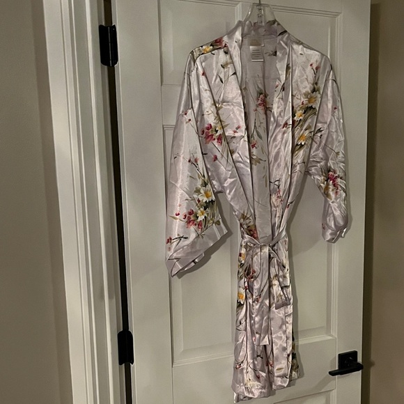 Floral Satin Robe - Picture 1 of 5